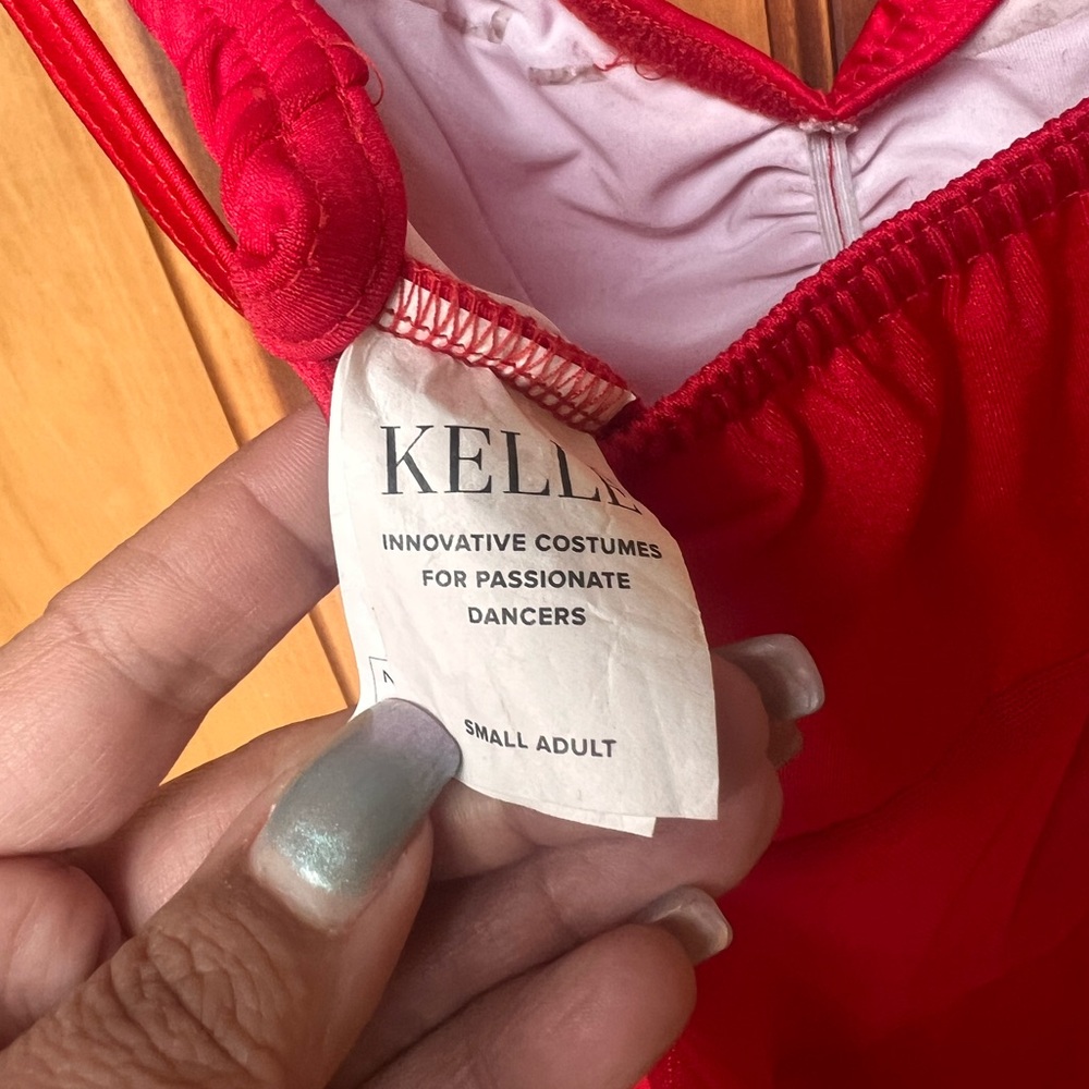 Kelle Red Dance costume- leotard/shorts, adult small - Picture 9 of 9